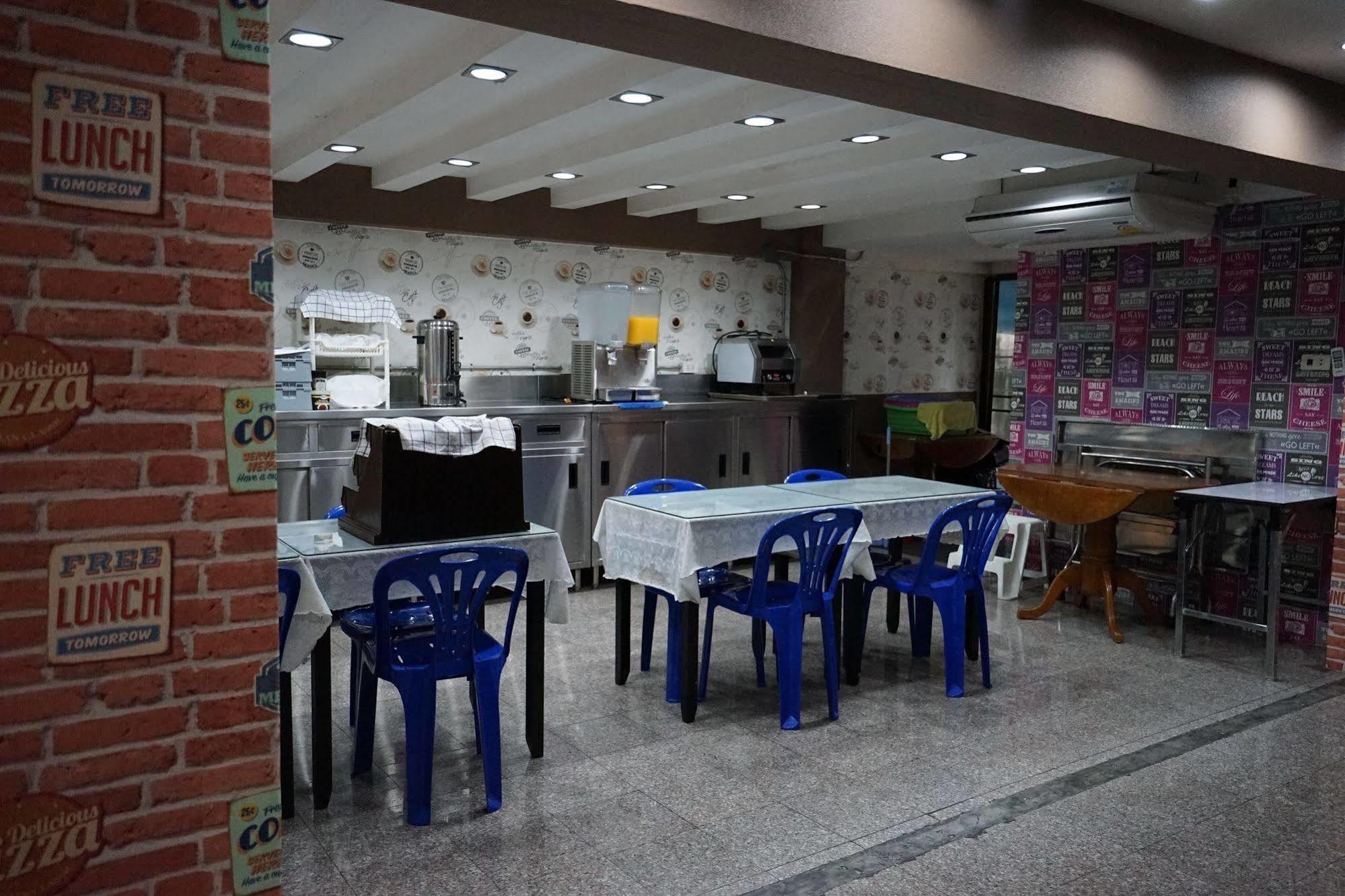 Banglumpoo Place Bangkok Ngoại thất bức ảnh