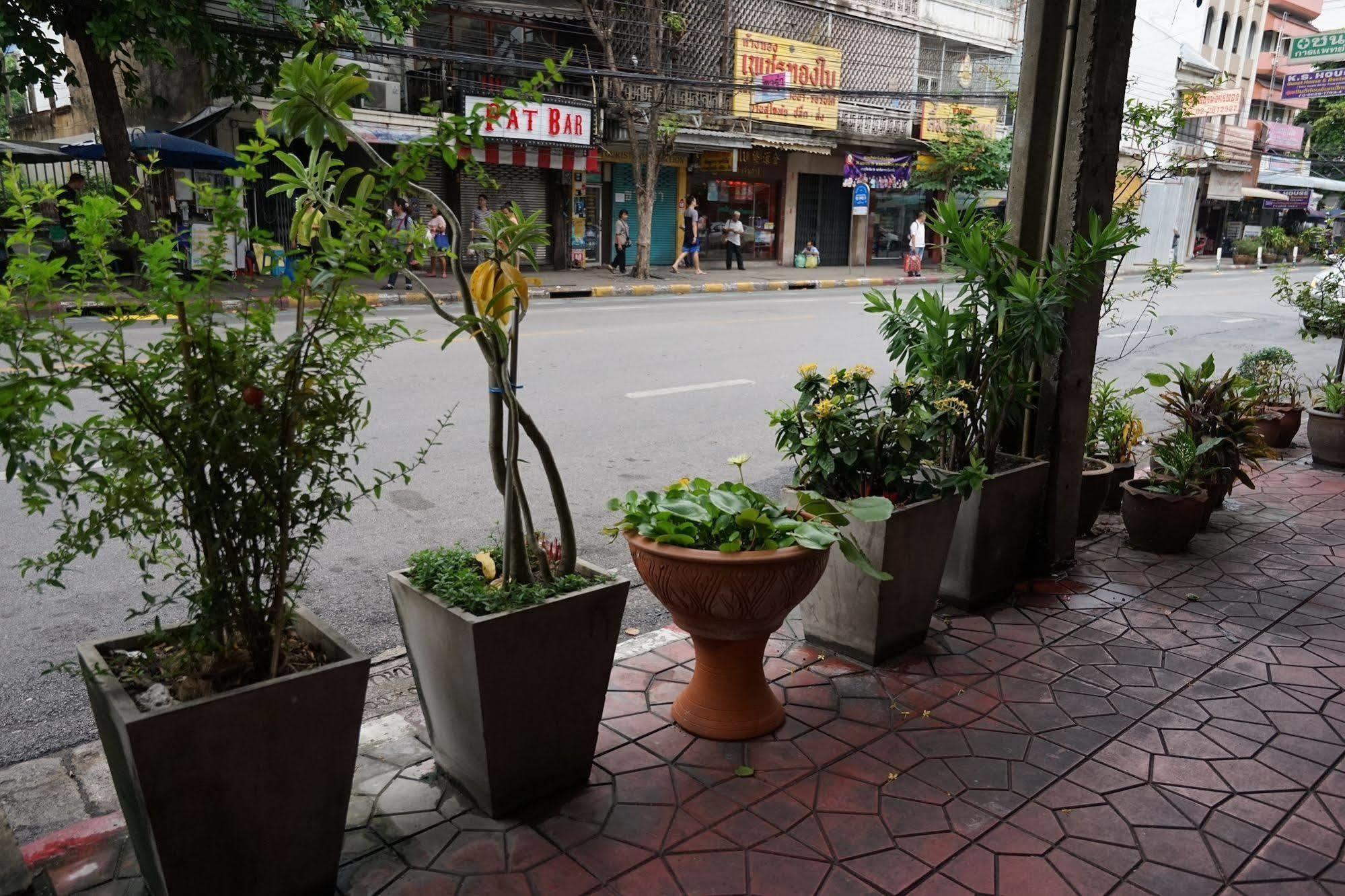 Banglumpoo Place Bangkok Ngoại thất bức ảnh